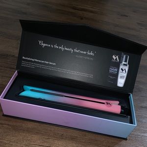 Straight Ahead Flat Iron